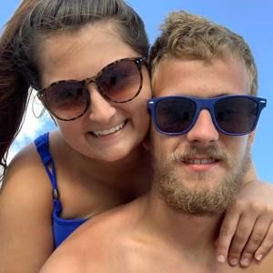 Meet your Posher, Julia